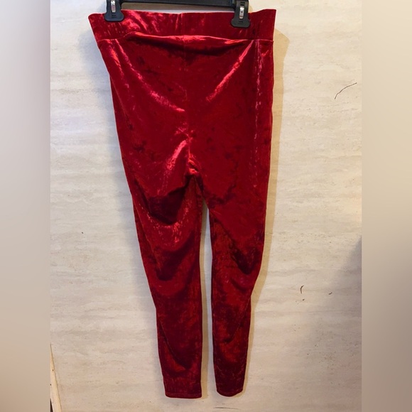 Torrid red velvet relaxed taper pants. - Picture 6 of 8